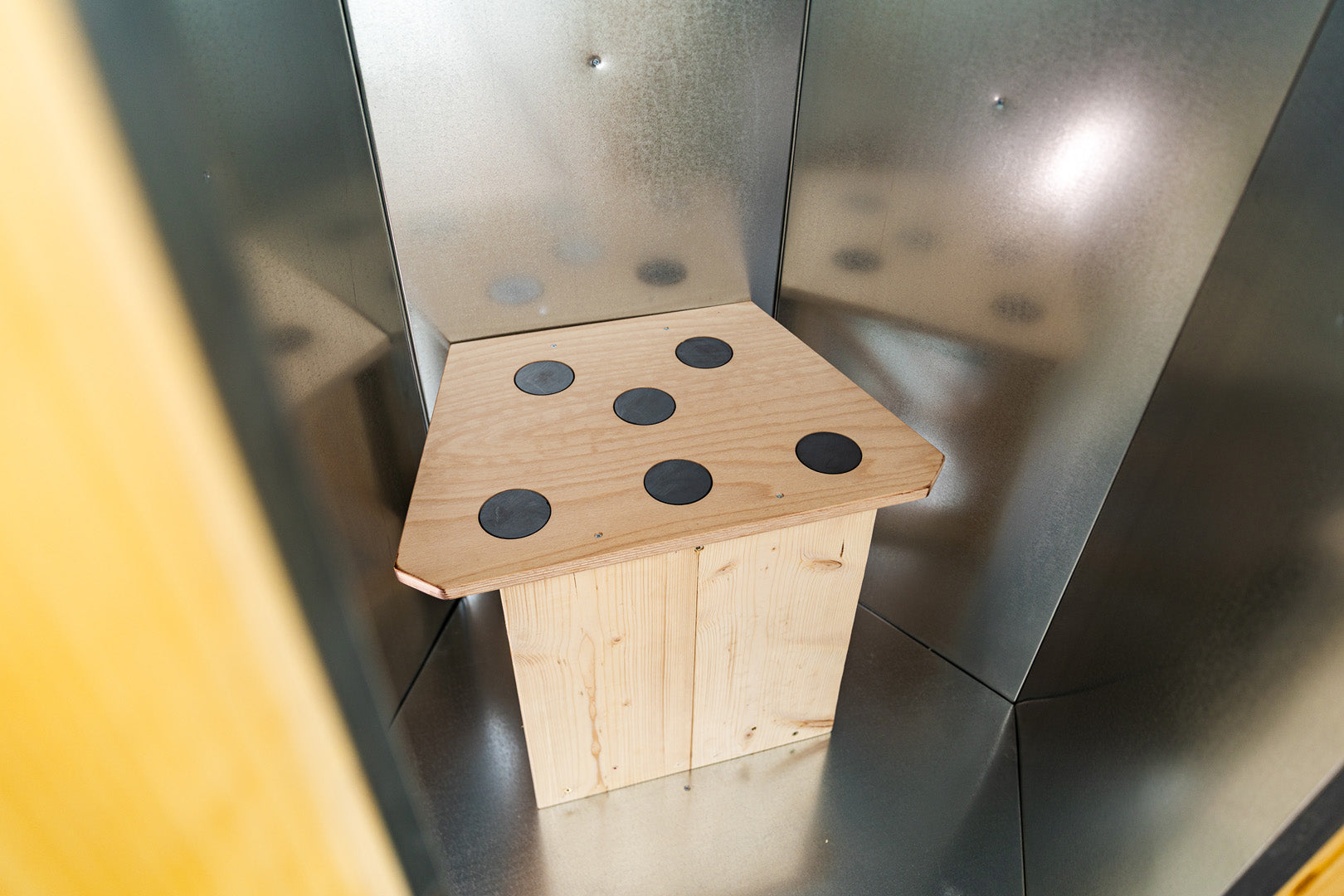 Kabina Naravnega Magnetizma