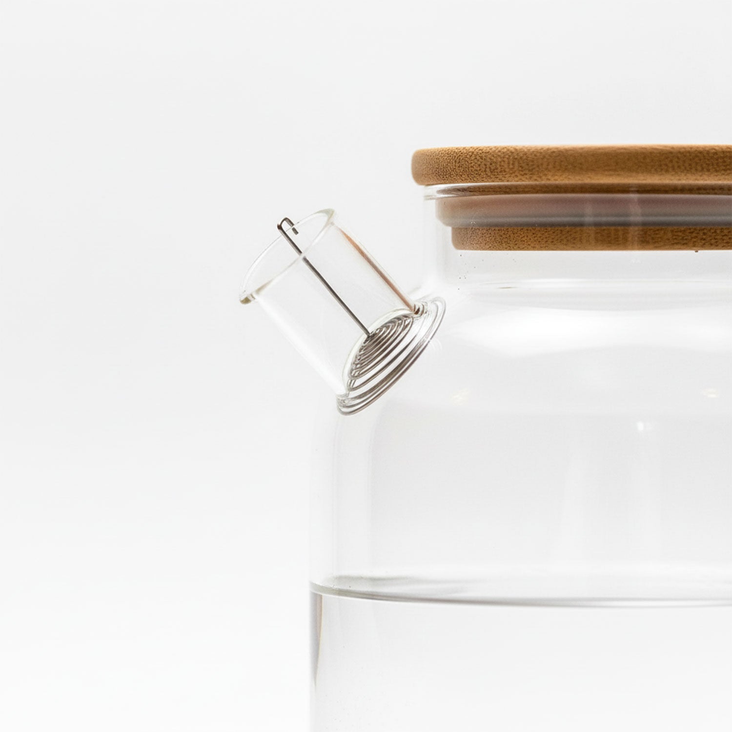 Vrč za magnetiziranje vode