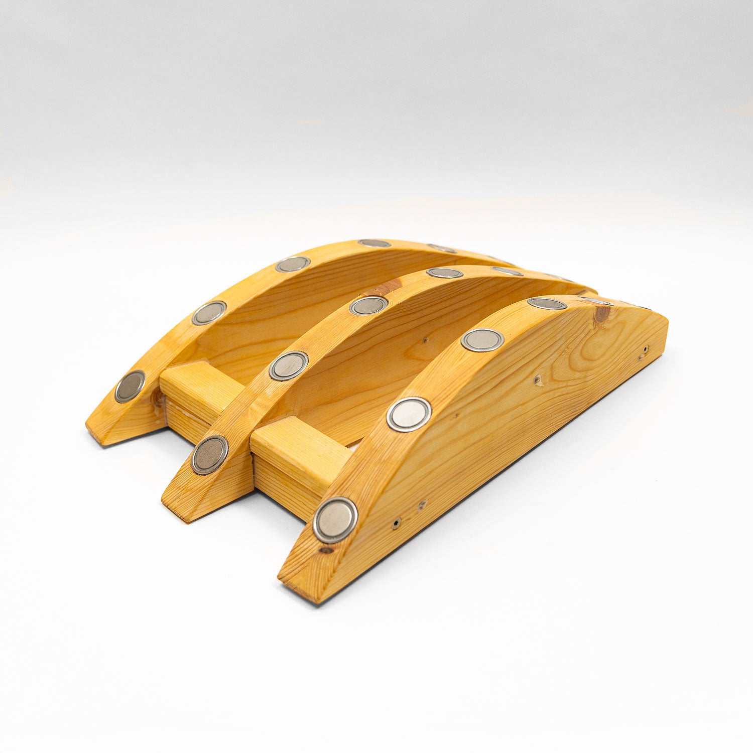 Lok za magnetno masažo hrbtenice