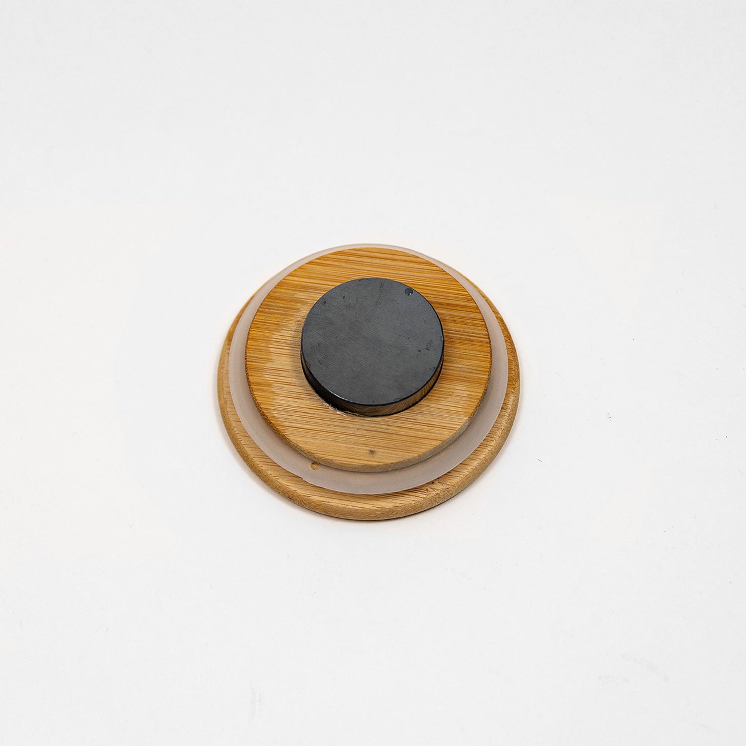 Vrč za magnetiziranje vode